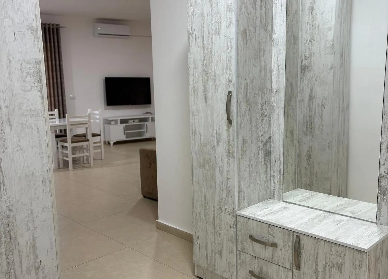 Megan Residence - Floor 3 Shengjin Aparthotel