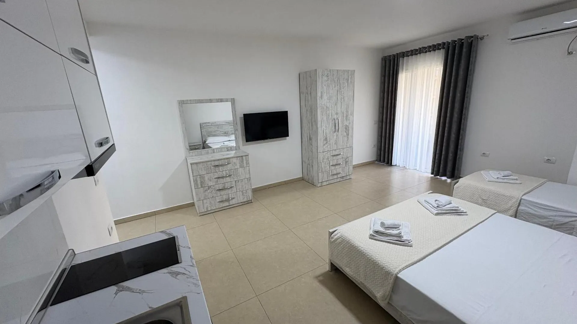 Aparthotel Megan Residence - Floor 3 Shengjin Albania