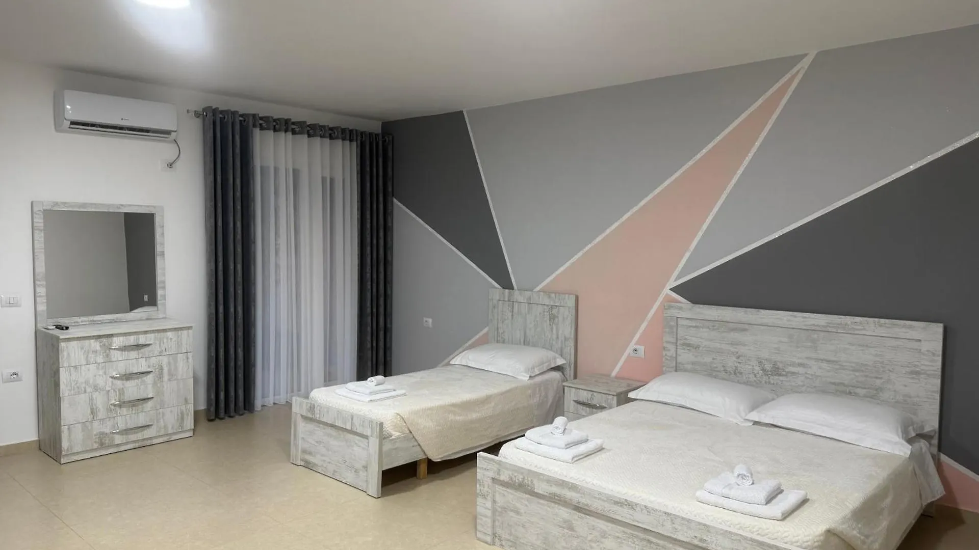 Megan Residence - Floor 3 Shengjin 0*,  Albania